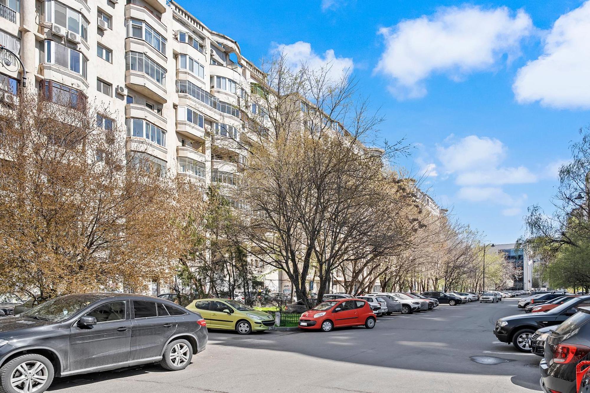 Art Nouveau Penthouse Bucharest Apartment Exterior photo